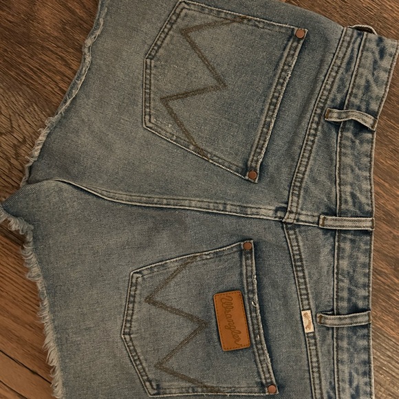 Billabong for wrangler denim shorts - Picture 3 of 6